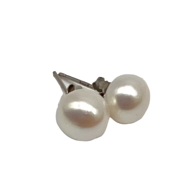 WHITE PEARL STUDS