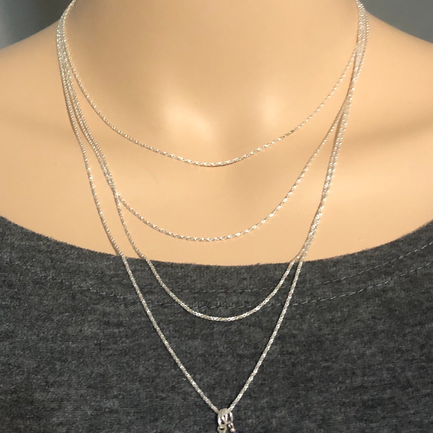 Twisted box chain