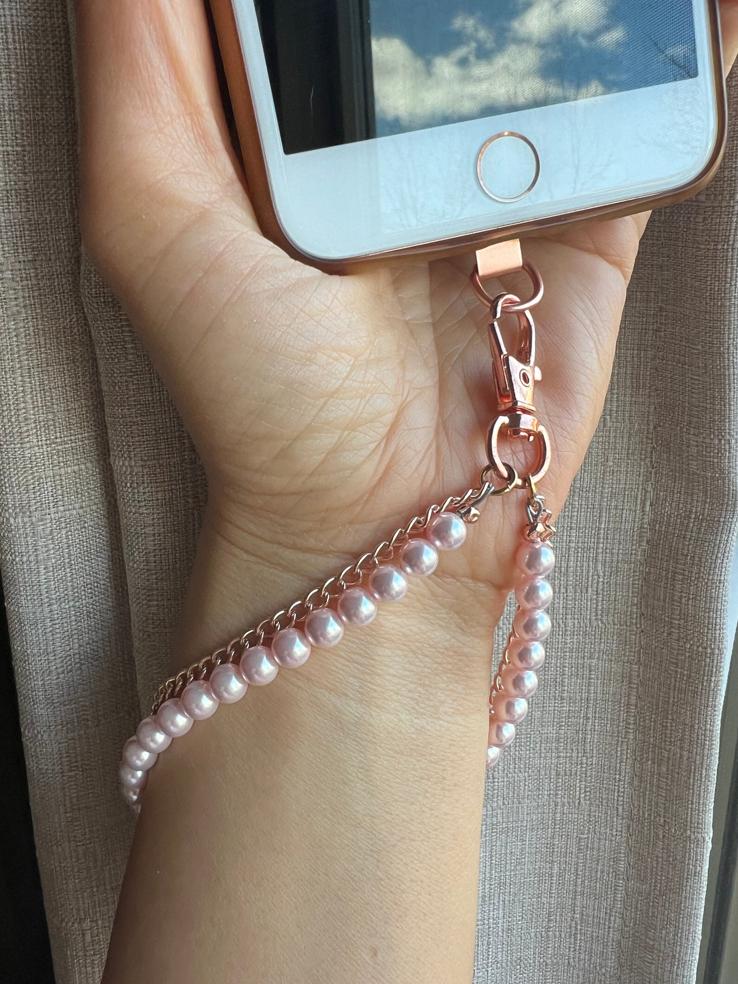 Phone wristlet - pink pearl