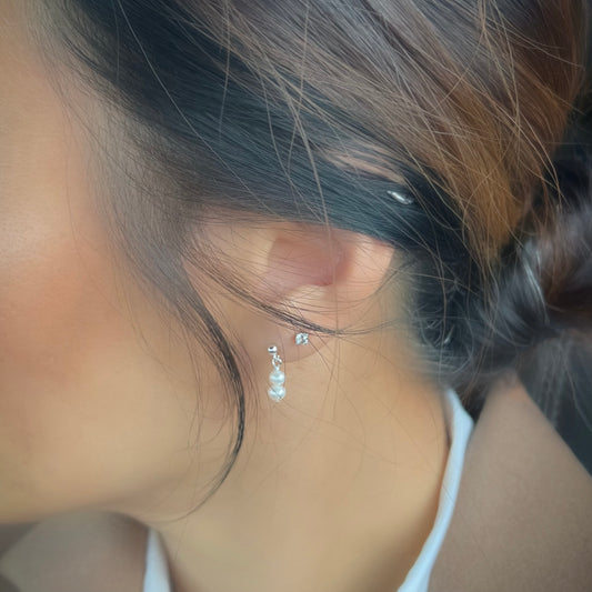 PEARL POST EARRINGS
